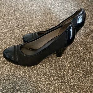 Womens black heels